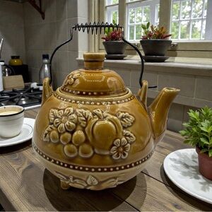 Vintage Mid Century Ceramic TEAPOT Wire Handle 3D Fruit Floral 6 Cup JAPAN